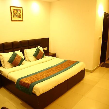 Hotel Smart Inn 2 뉴델리 외부 사진
