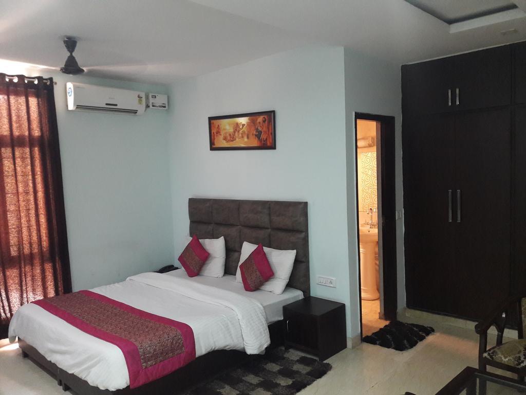 Hotel Smart Inn 2 뉴델리 외부 사진