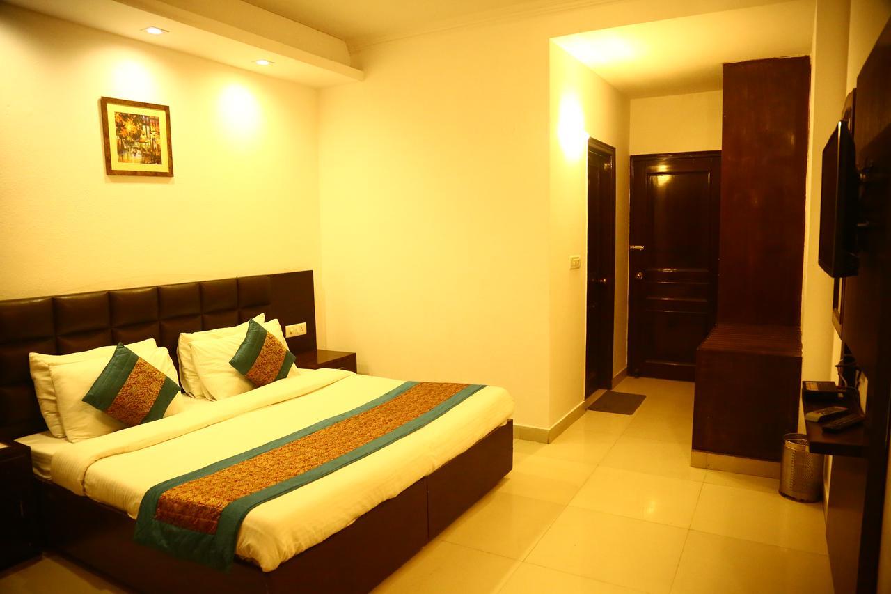 Hotel Smart Inn 2 뉴델리 외부 사진