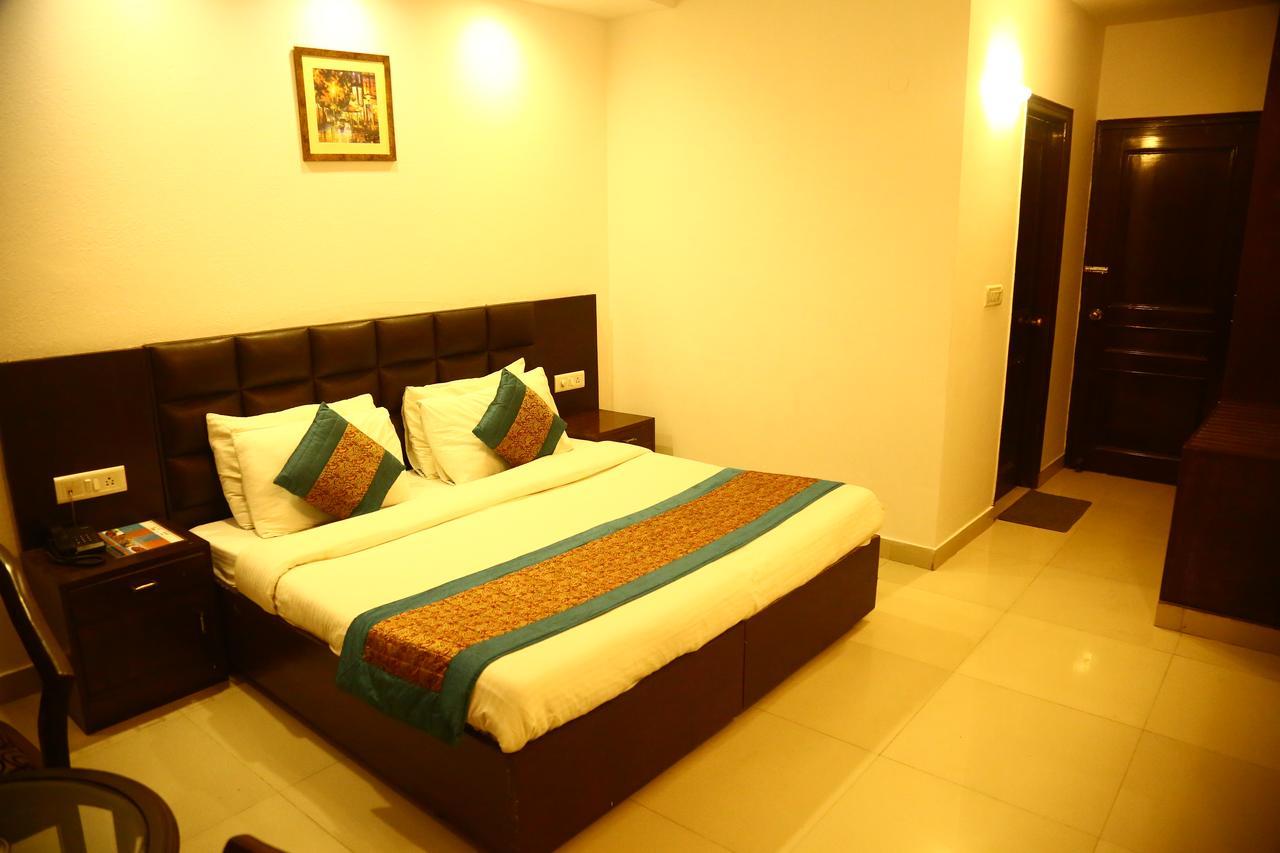 Hotel Smart Inn 2 뉴델리 외부 사진